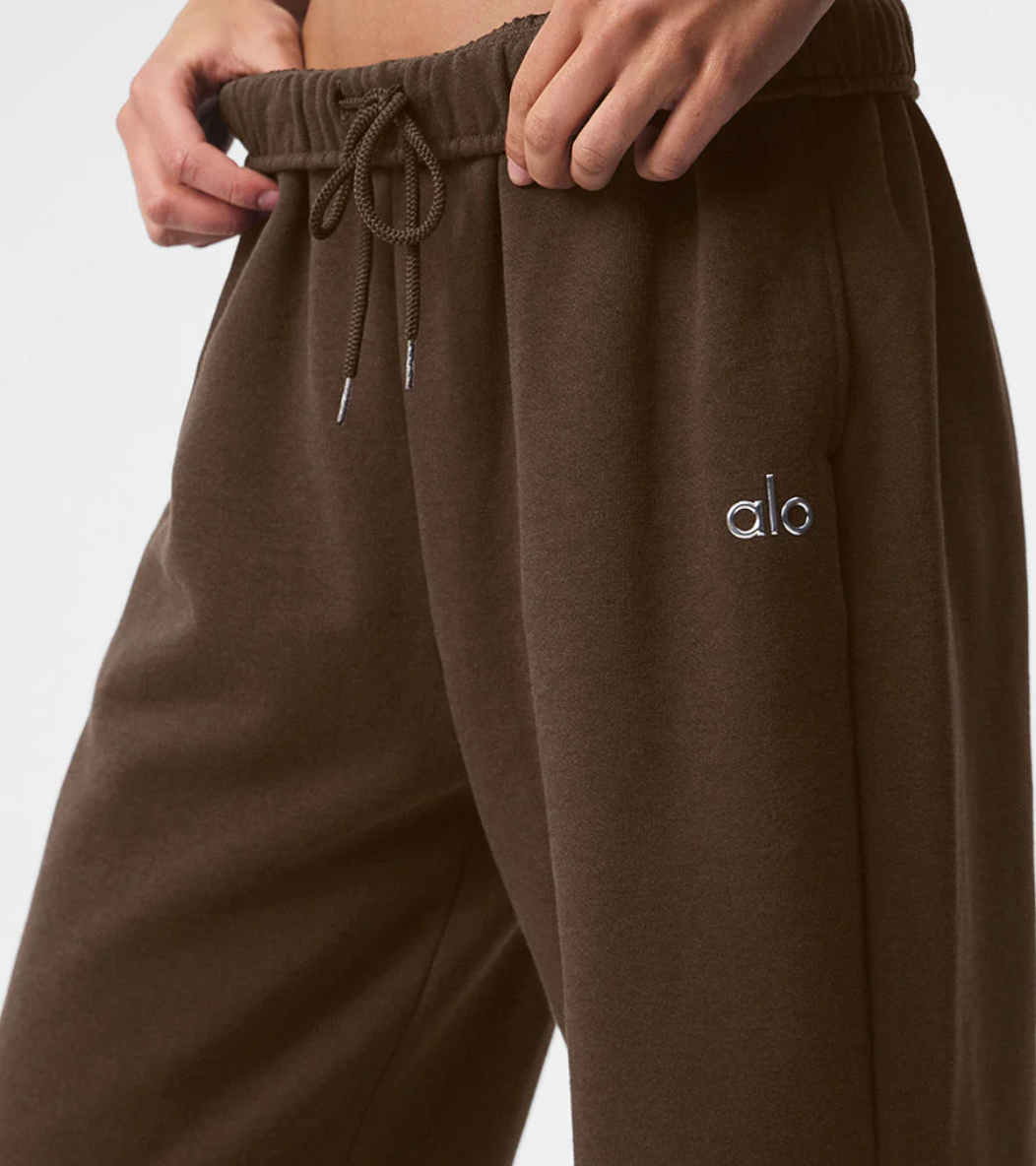 Alo Yoga Accolade Straight Leg Sweatpant