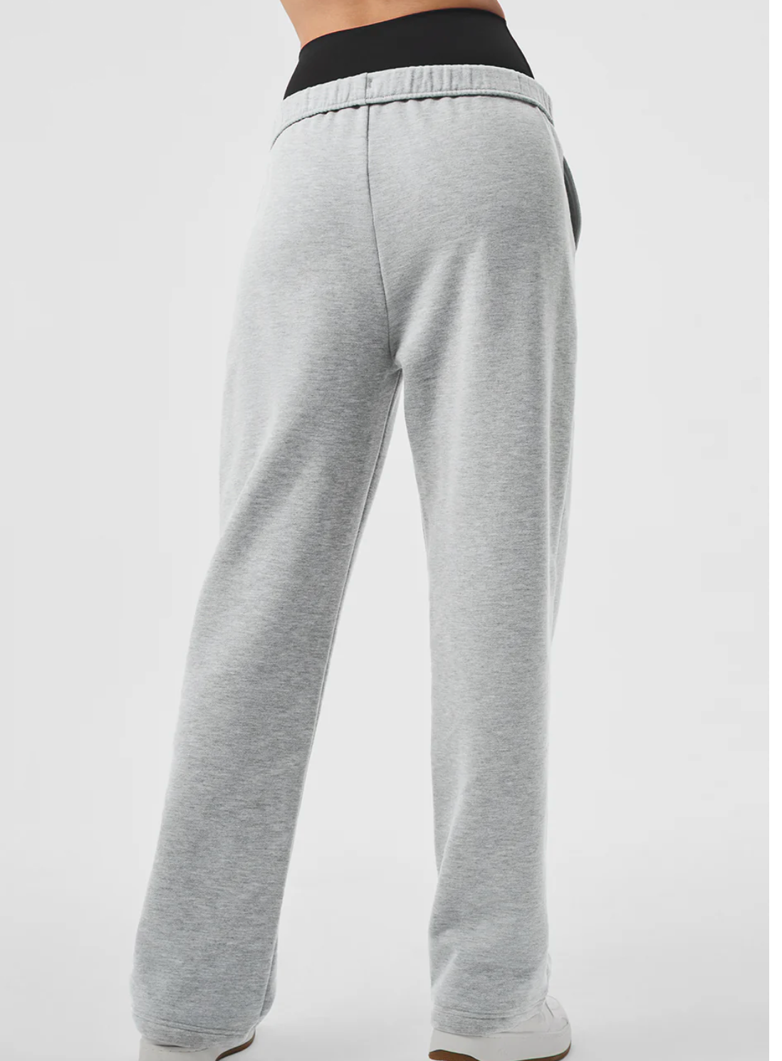 Alo Yoga Accolade Straight Leg Sweatpant
