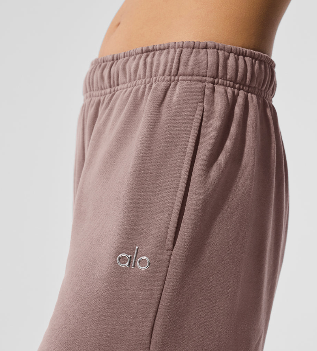 Alo Yoga Accolade Straight Leg Sweatpant