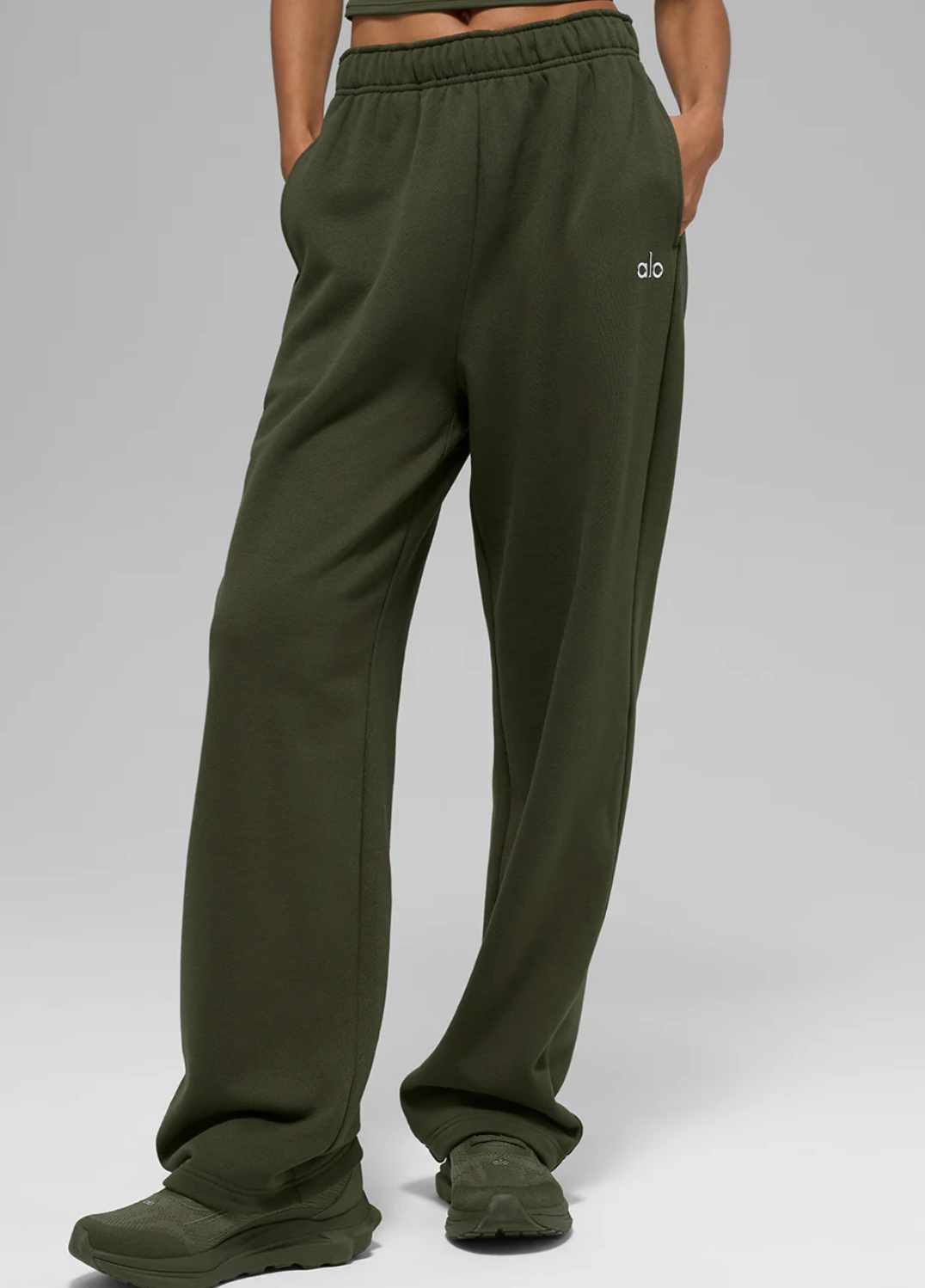 Alo Yoga Accolade Straight Leg Sweatpant