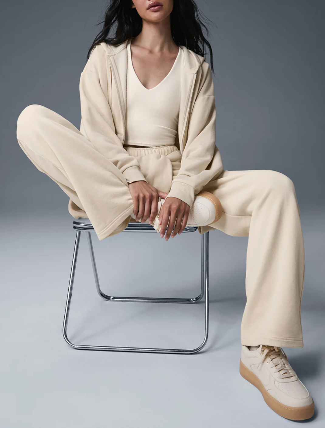 Alo Yoga Accolade Straight Leg Sweatpant