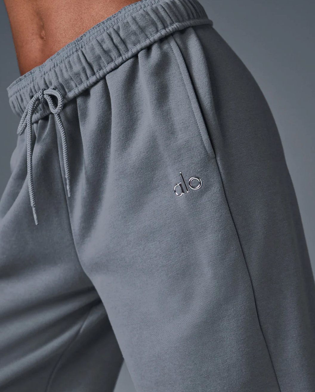 Alo Yoga Accolade Straight Leg Sweatpant