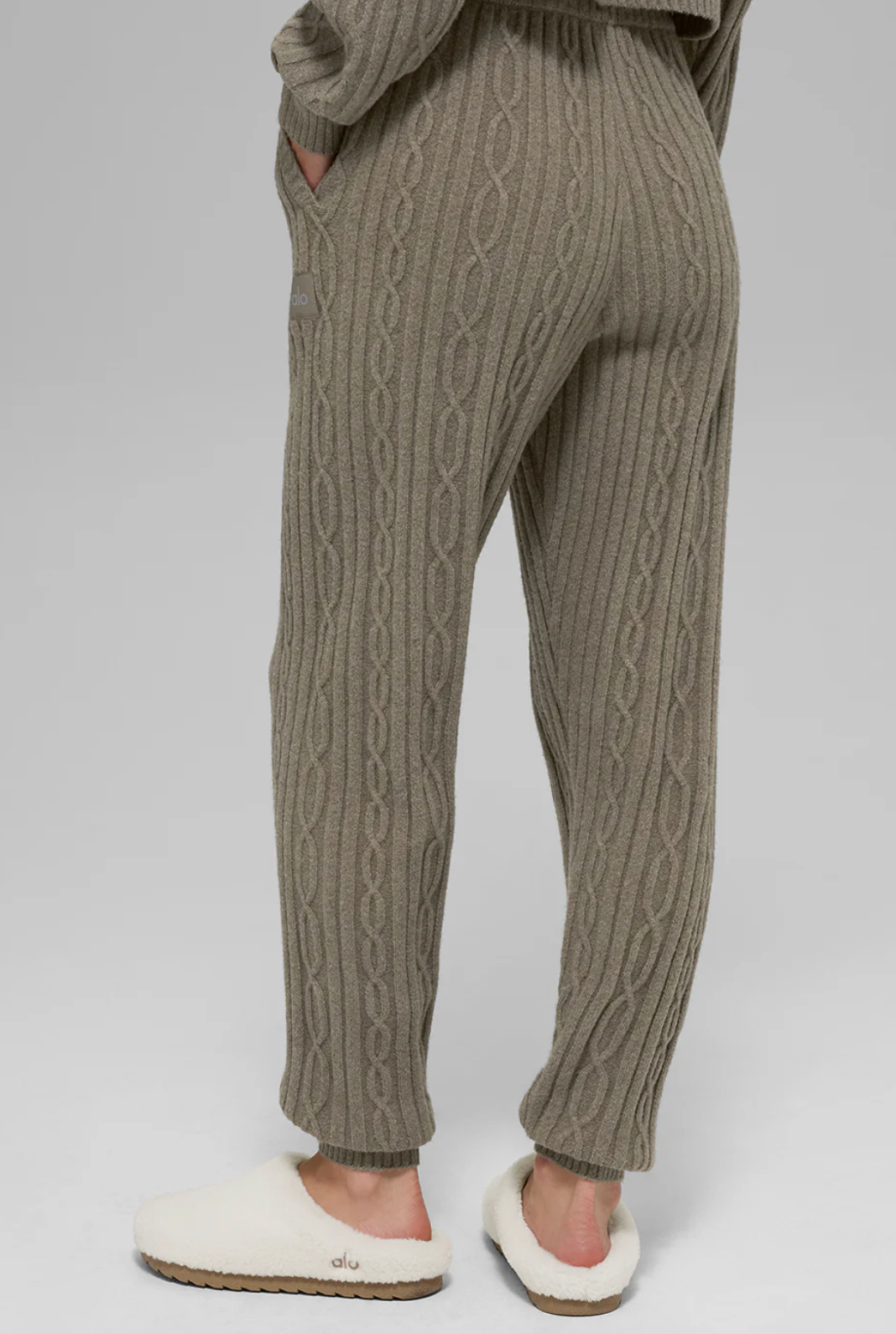 Alo Yoga Cable Knit Winter Bliss Pant