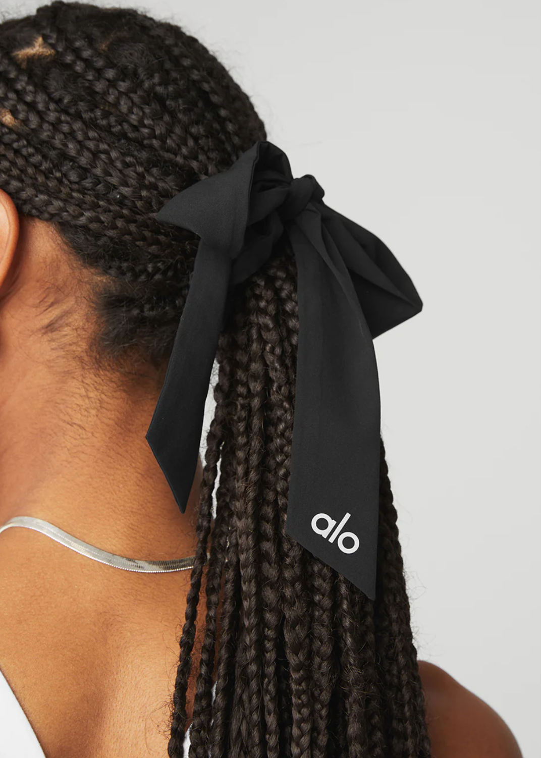 Alo Yoga Love Knots Tie Scrunchie