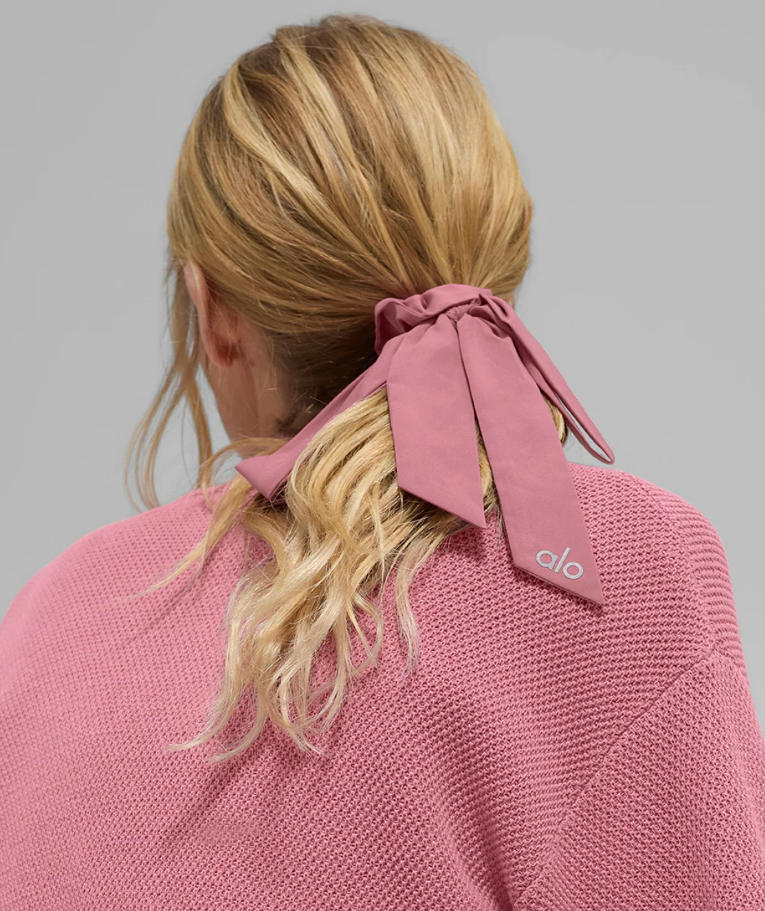 Alo Yoga Love Knots Tie Scrunchie