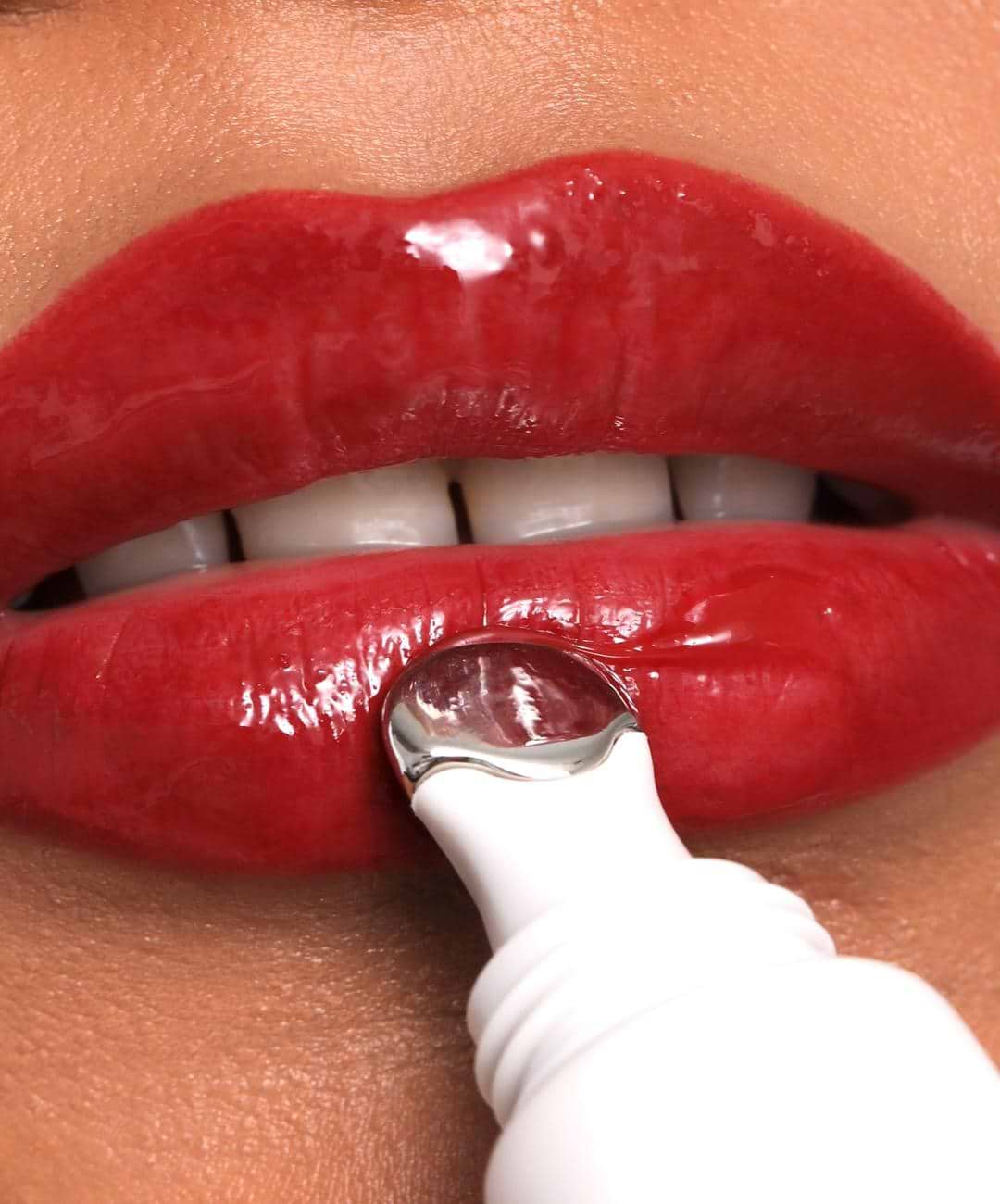 REFY Lip Gloss - RED