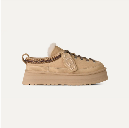 Ugg Heritage Lace-Up Slipper in Sand Castle