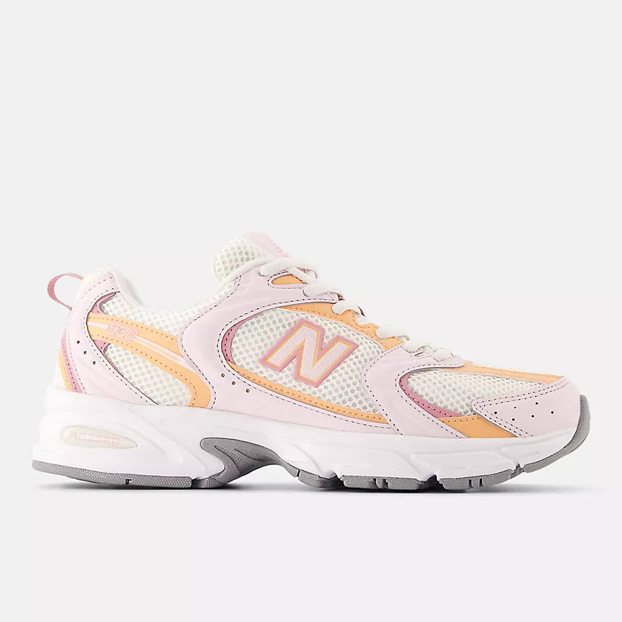 New Balance 530 - Dried orange with pink granite