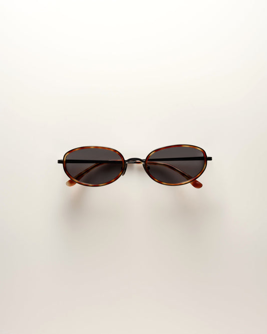 VEHLA Reign Sunglasses - Tort / Smoke