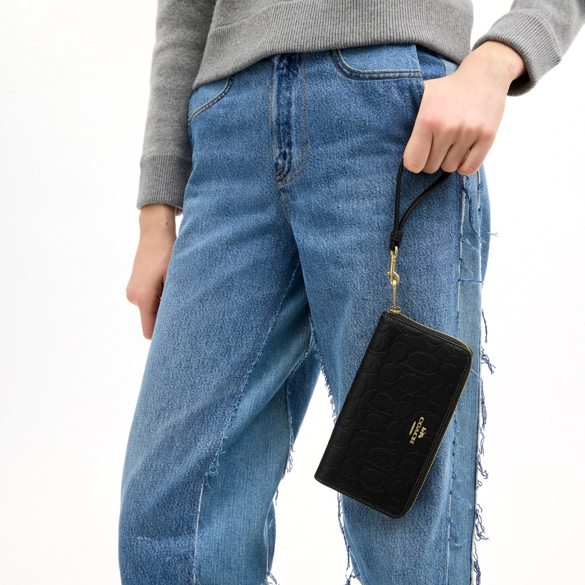 Coach Long Zip Around Wallet In Signature Leather - Gold/Black