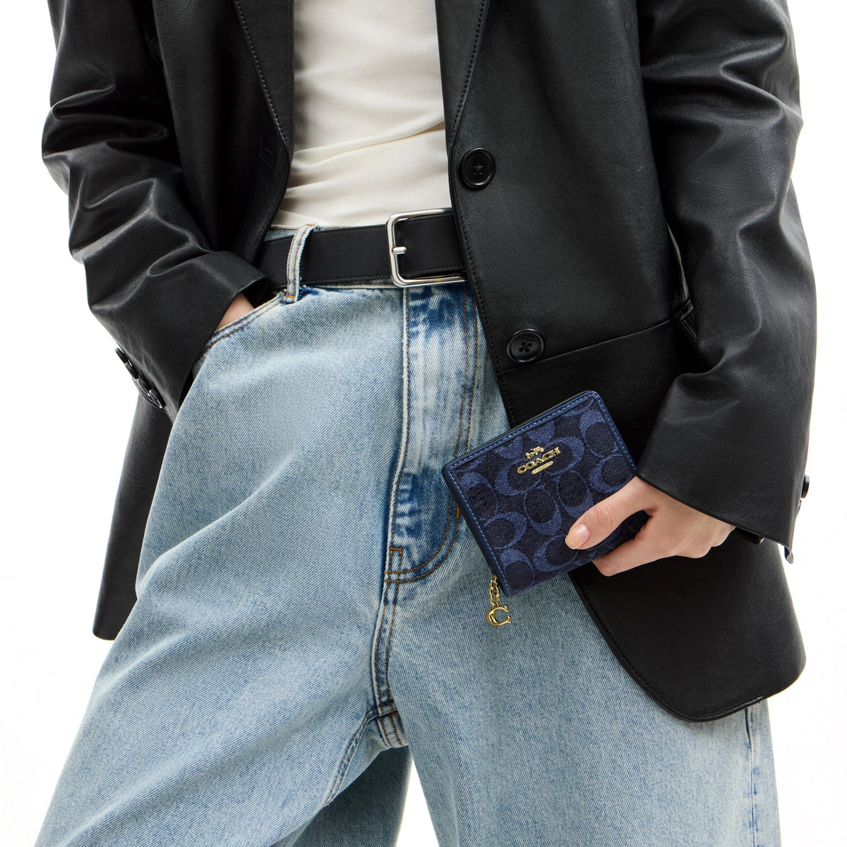 Coach Snap Wallet In Signature Chenille - Gold/Navy