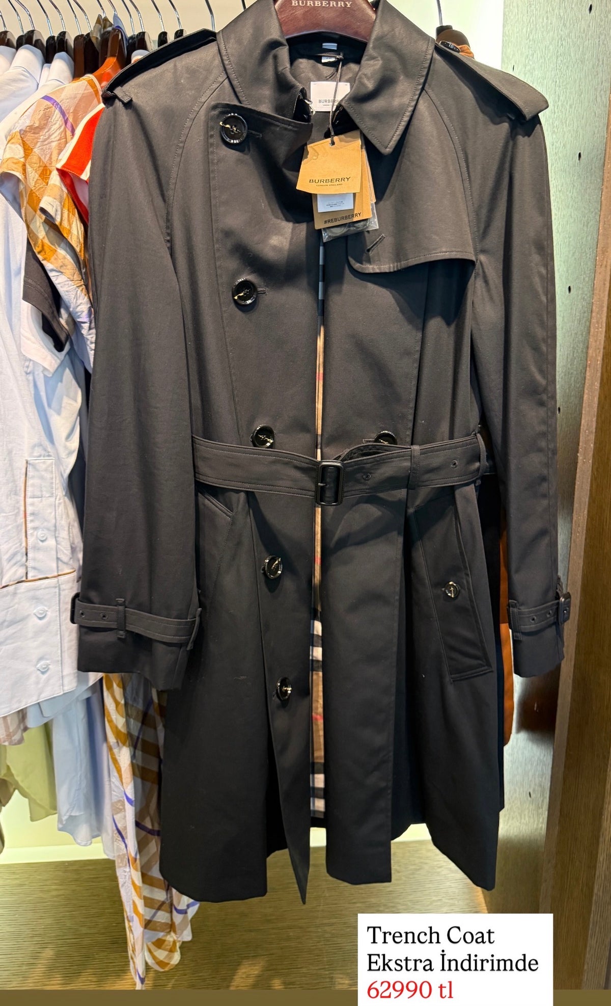 Burberry Trench 36 + Somon Renk Tshirt