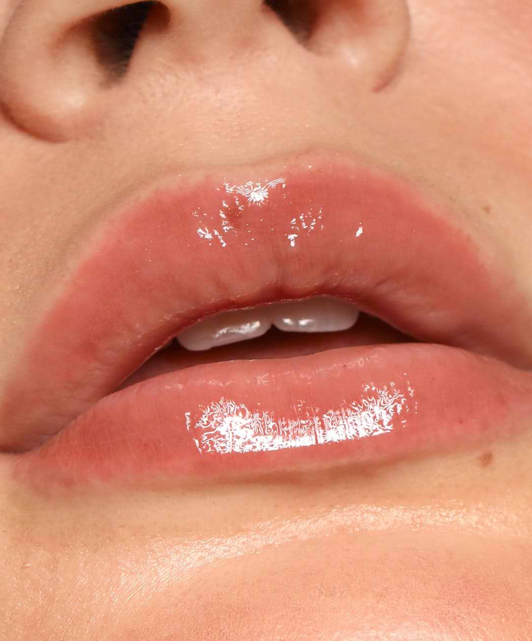 REFY Lip Gloss - TAUPE