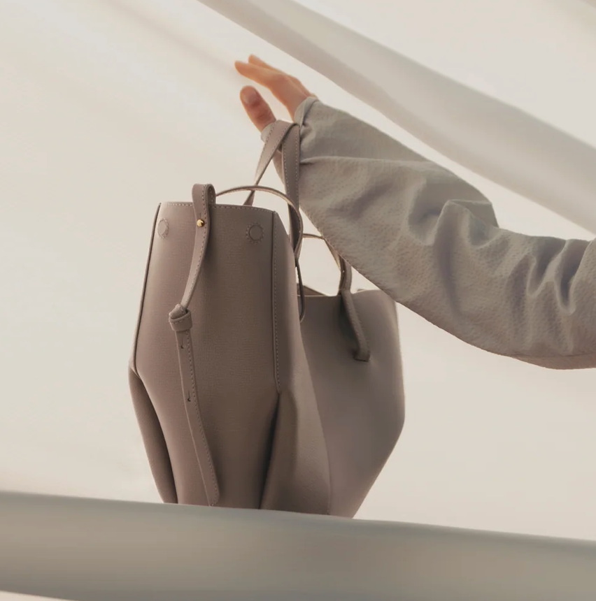 Cyme Mini EDITION TEXTURED TAUPE