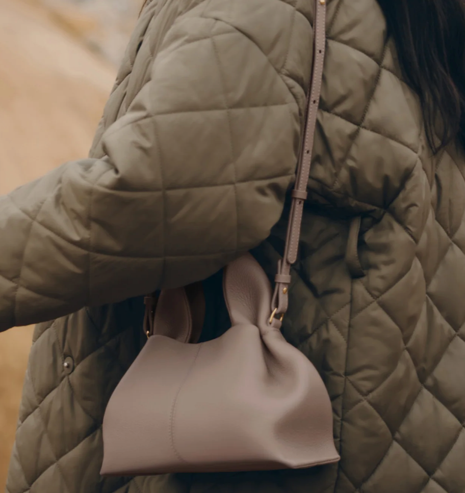 Numéro Neuf Mini-EDITION TEXTURED TAUPE