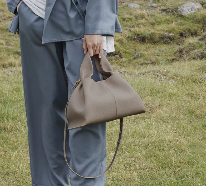 Numéro Neuf EDITION TEXTURED TAUPE