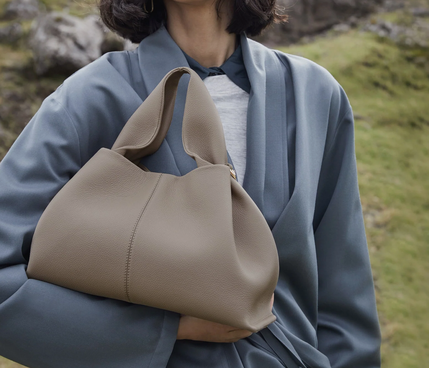 Numéro Neuf EDITION TEXTURED TAUPE