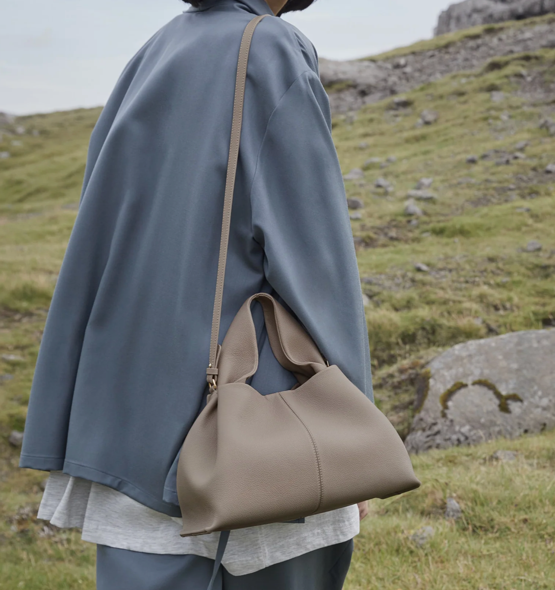 Numéro Neuf EDITION TEXTURED TAUPE