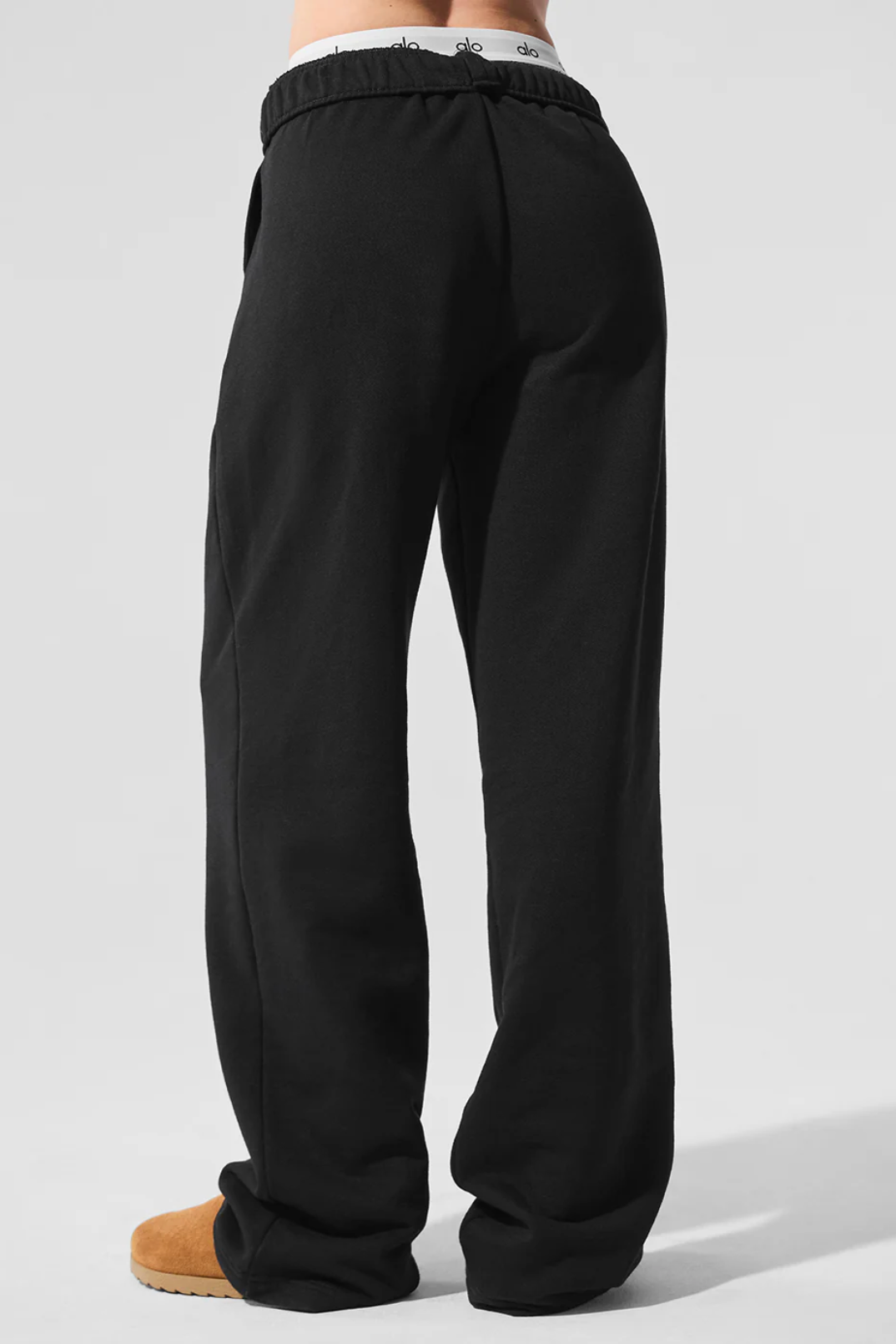 Alo Yoga Accolade Straight Leg Sweatpant