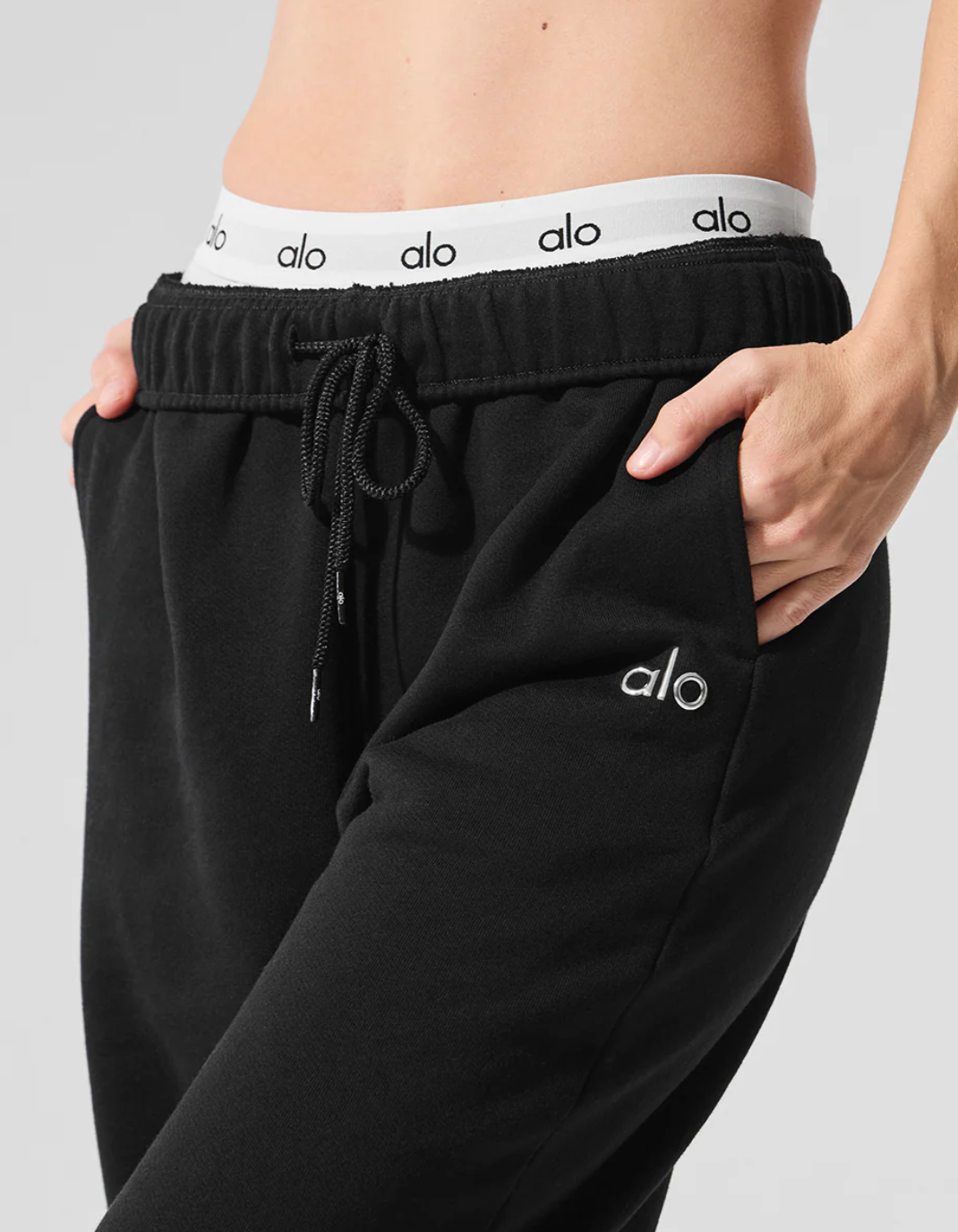 Alo Yoga Accolade Straight Leg Sweatpant