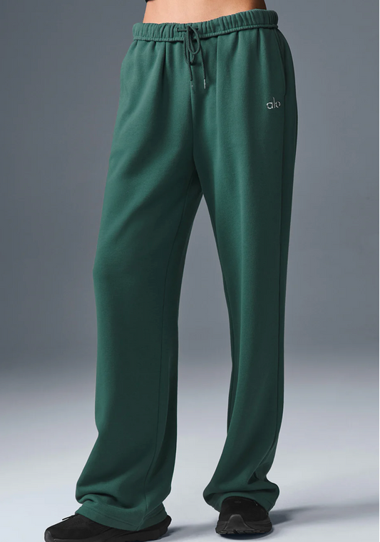 Alo Yoga Accolade Straight Leg Sweatpant