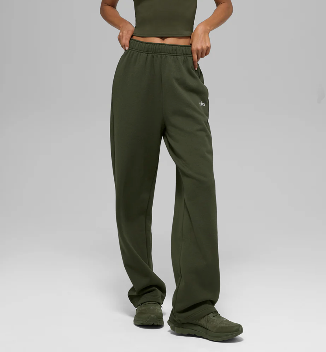 Alo Yoga Accolade Straight Leg Sweatpant