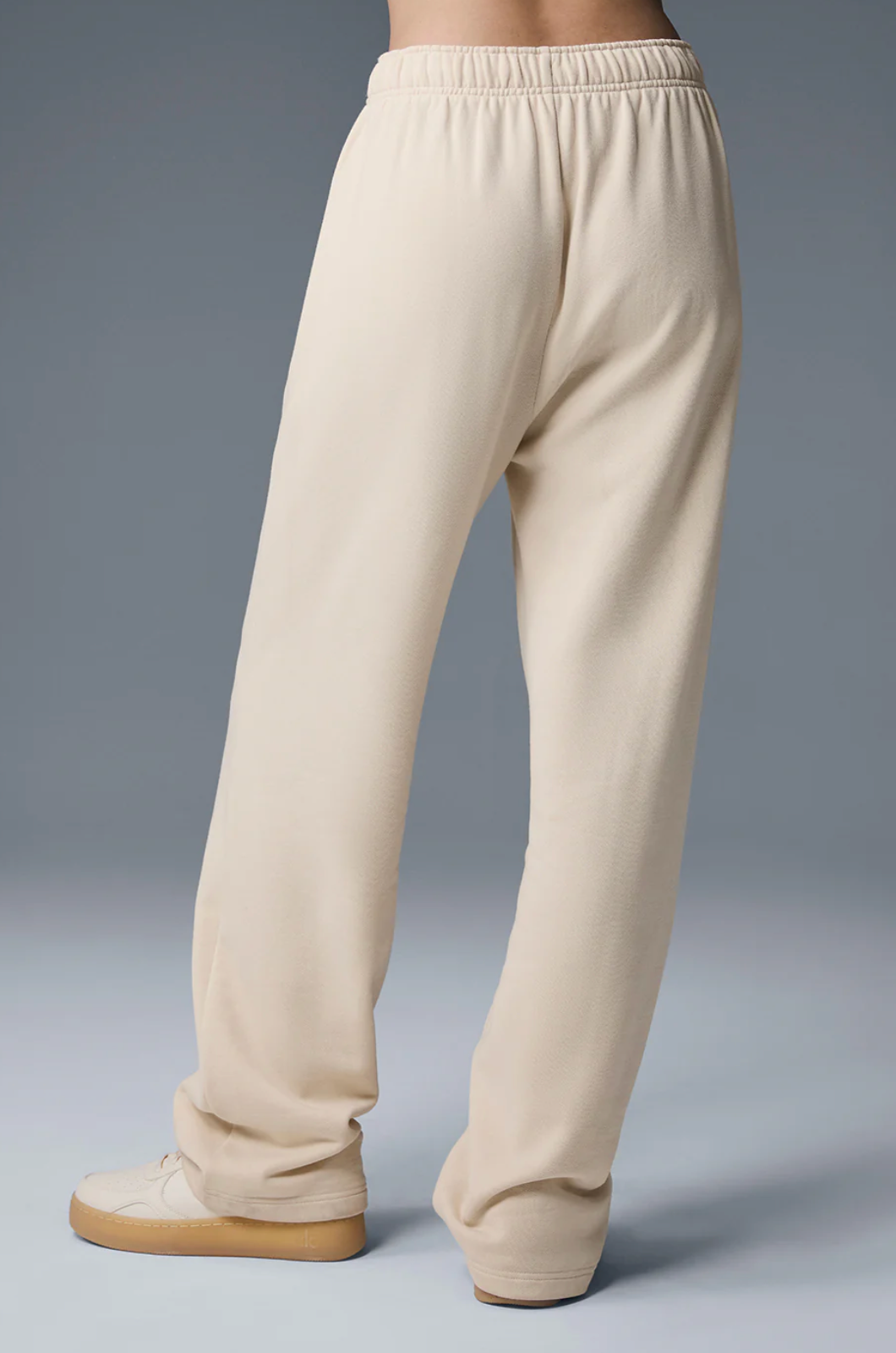 Alo Yoga Accolade Straight Leg Sweatpant