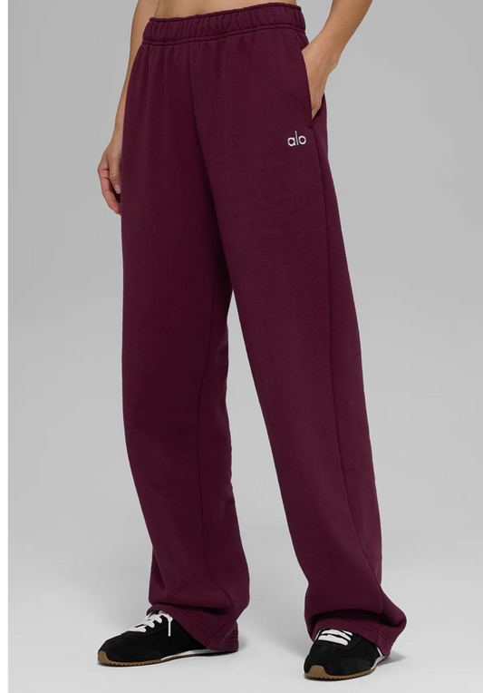Alo Yoga Accolade Straight Leg Sweatpant