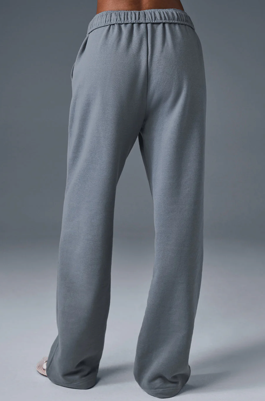 Alo Yoga Accolade Straight Leg Sweatpant