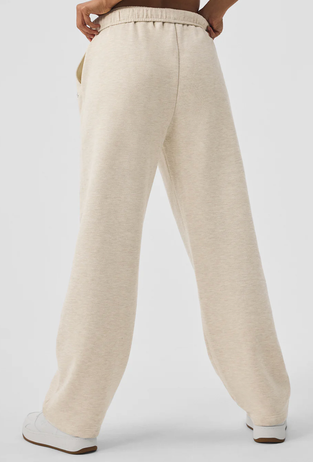 Alo Yoga Accolade Straight Leg Sweatpant