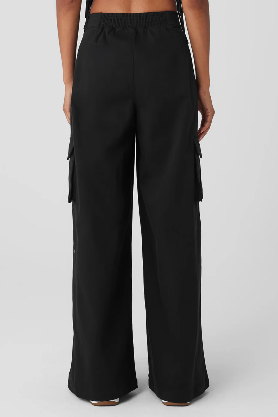 Alo Yoga Show Off Cargo Wide Leg Trouser (Long)