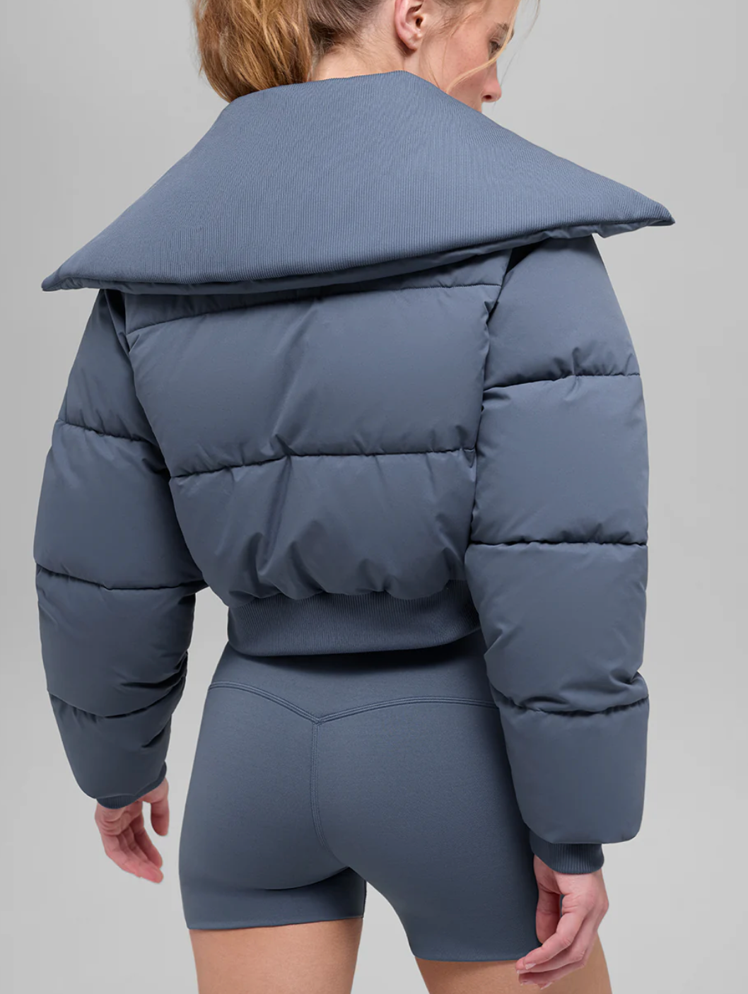 Alo Yoga Captivate Puffer