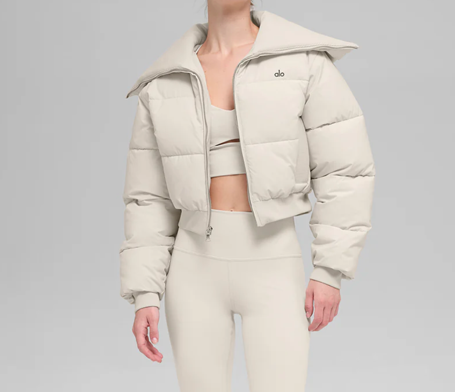Alo Yoga Captivate Puffer