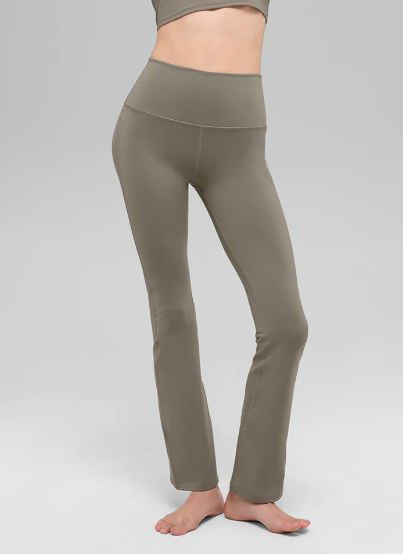 Alo Yoga Airbrush High-Waist 7/8 Bootcut Legging