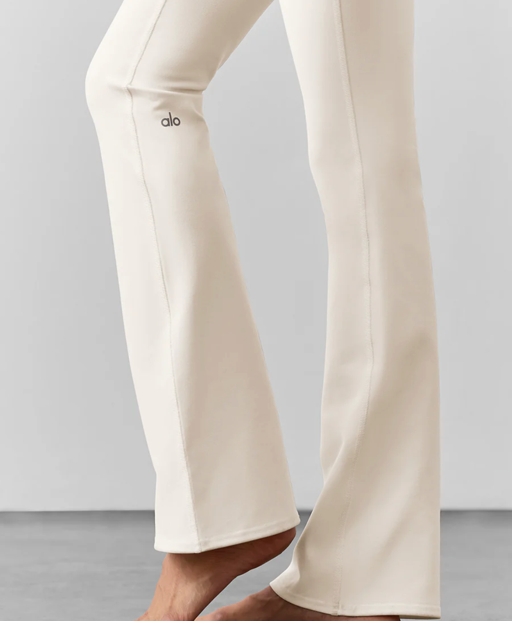 Alo Yoga Airbrush High-Waist Bootcut Legging