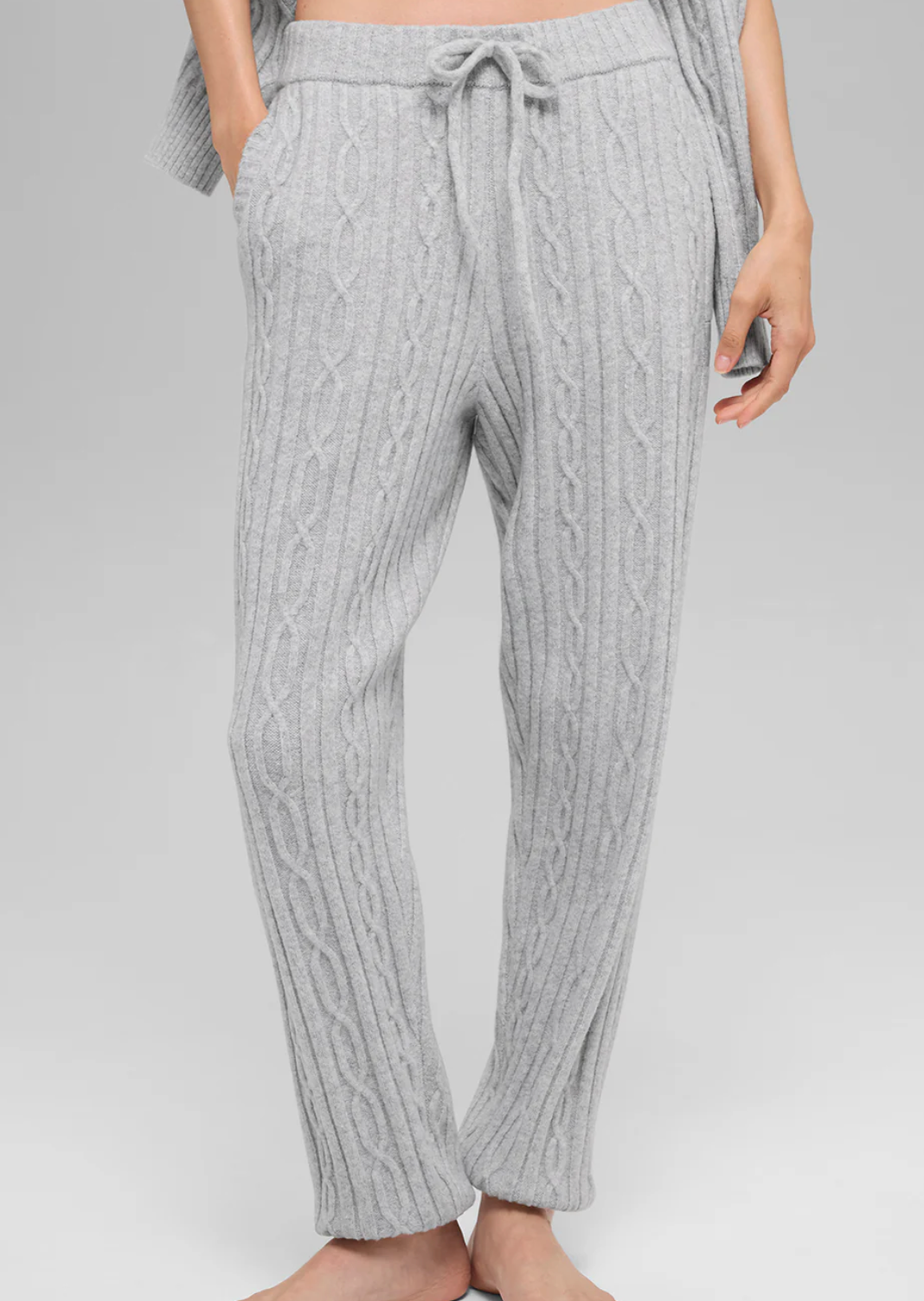 Alo Yoga Cable Knit Winter Bliss Pant