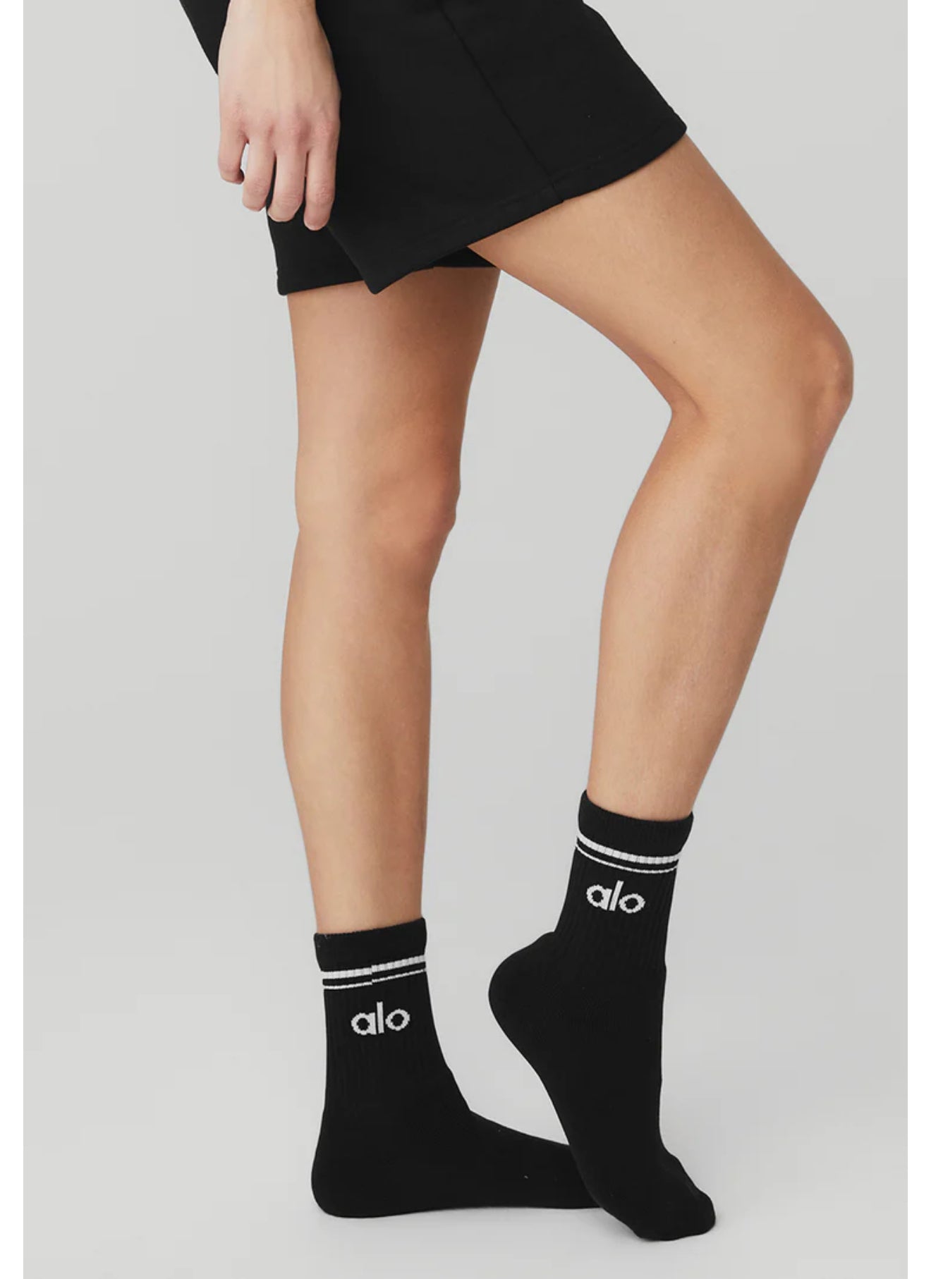 Alo Yoga Unisex Half-Crew Throwback Sock