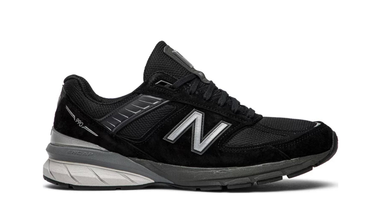 New Balance 990v5 in Black