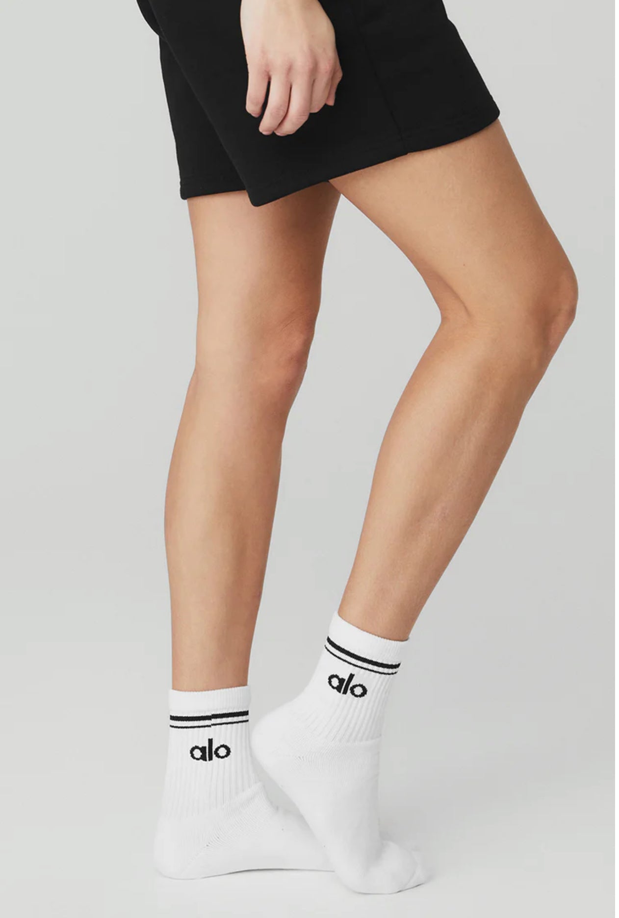 Alo Yoga Unisex Half-Crew Throwback Sock