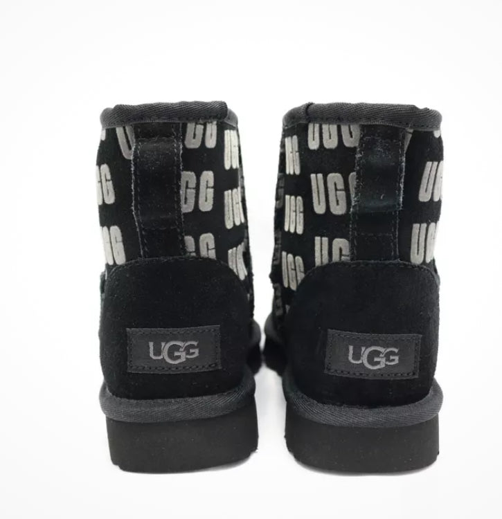 Ugg Classic Mini II Graphic