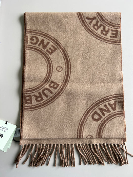 Burberry Scarf %100 wool