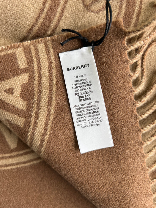 Burberry Scarf %100 wool