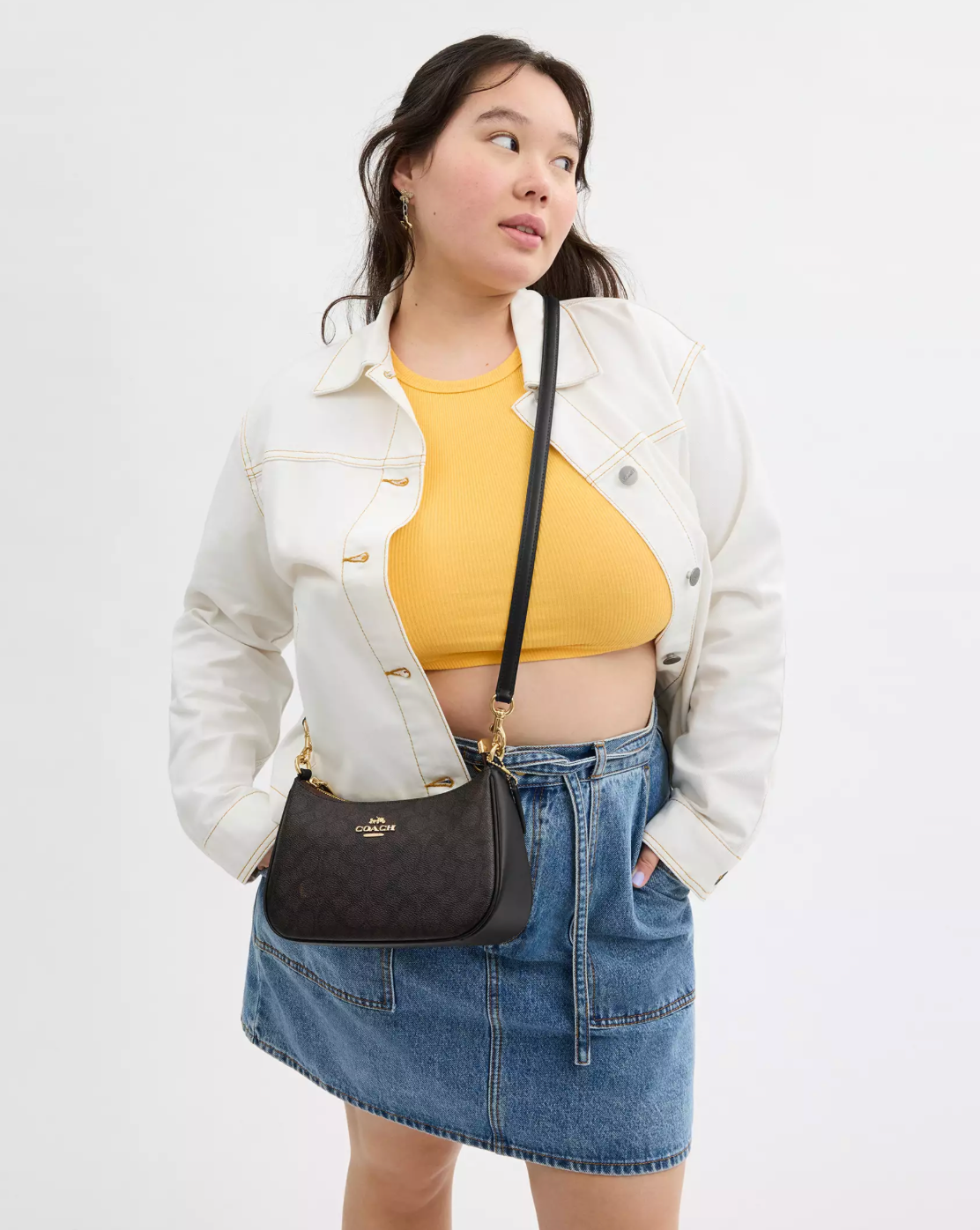 Coach Teri Shoulder Bag In Signature Canvas