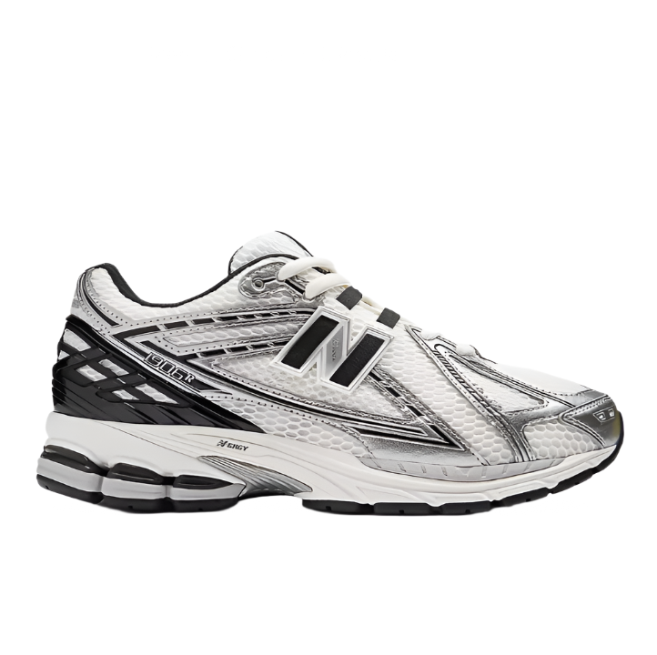 New Balance 1906r Silver metalic with Black Unisex Sneaker