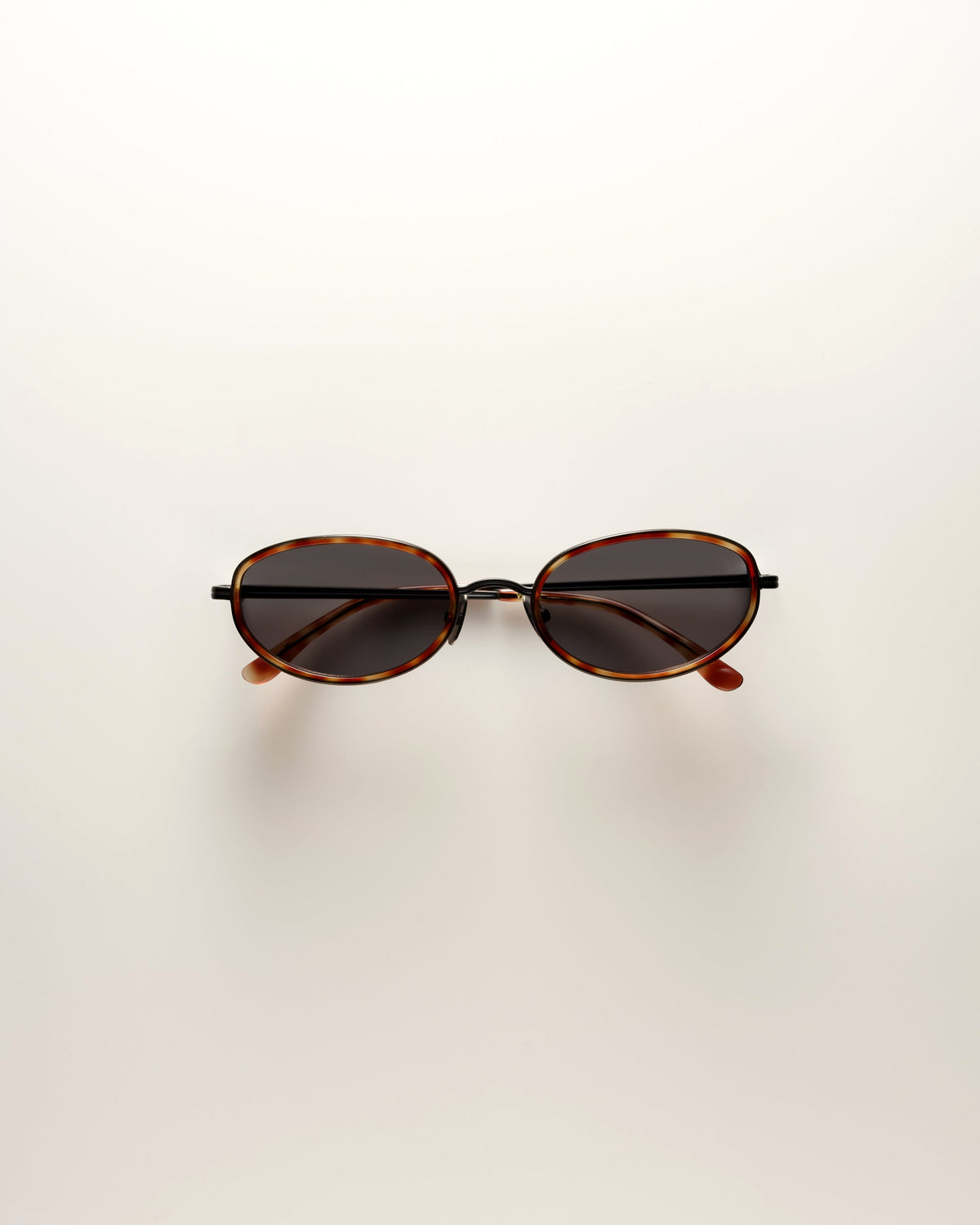 VEHLA Reign Sunglasses - Tort / Smoke
