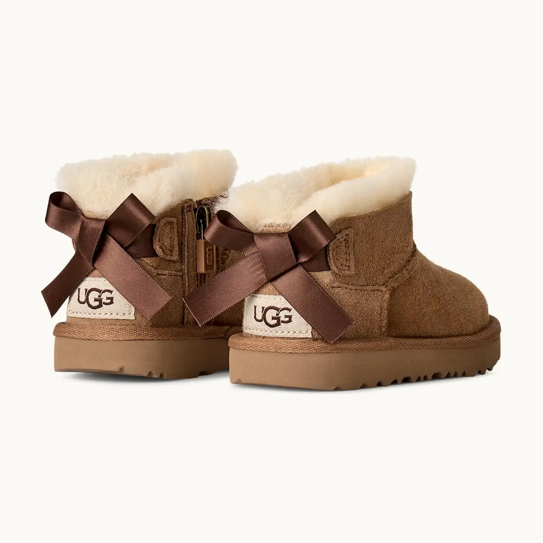 UGG Ultra Mini Bailey Bow - Chestnut