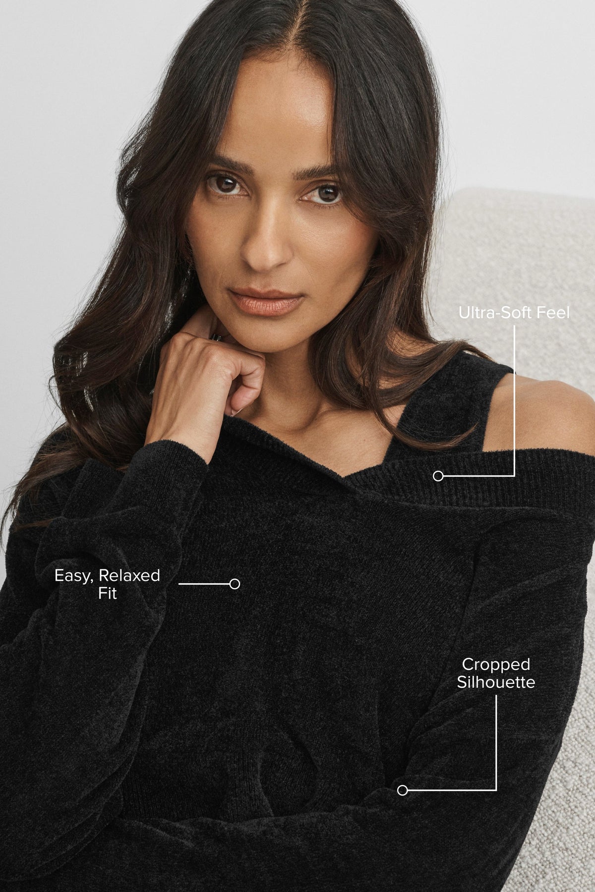 Alo Yoga Micro Chenille Cropped V-Neck Coverup - Black