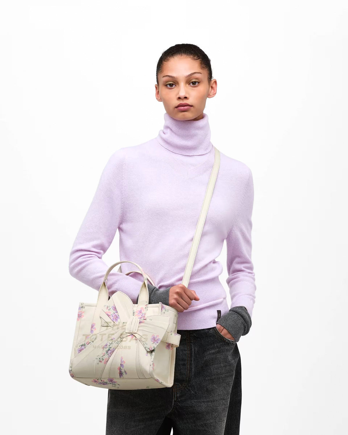 Marc Jacobs Small Tote In Antique Floral Canvas With Oversized Bow - CREAM MULTI