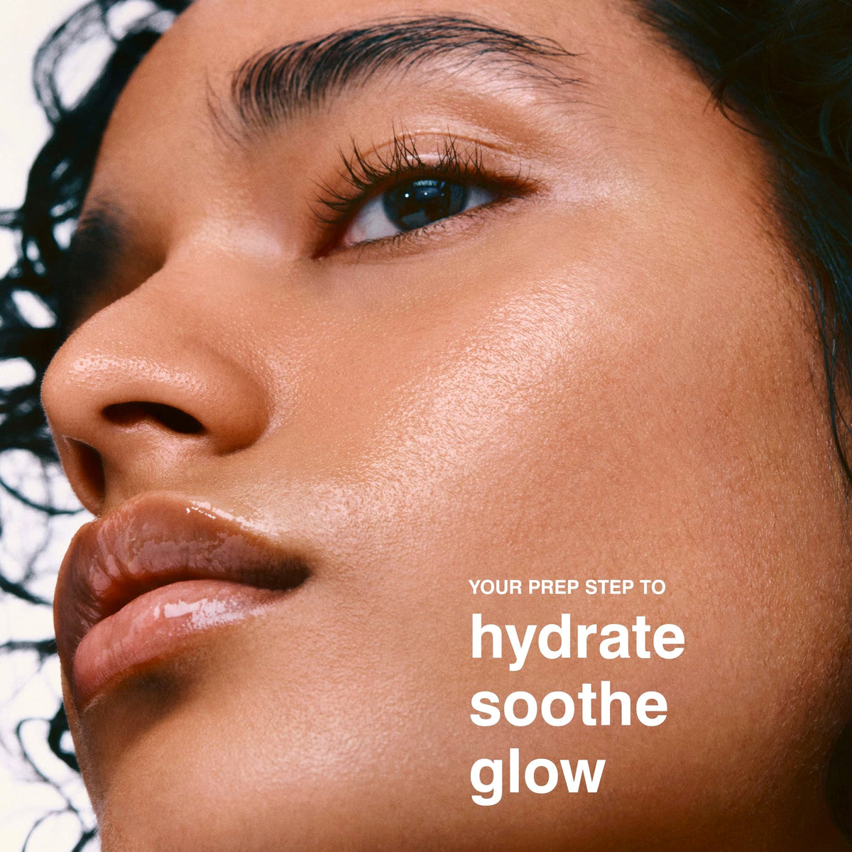 Rhode Glazing Milk Hydrating Ceramide Facial Essence 124 ml - Standart