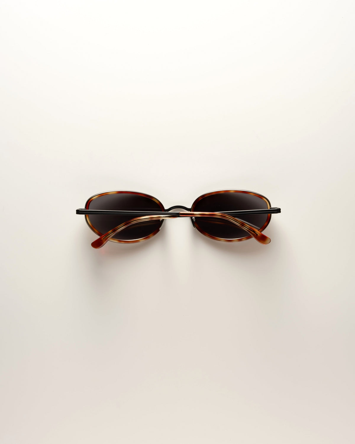 VEHLA Reign Sunglasses - Tort / Smoke